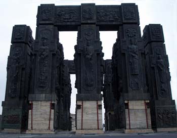 Monument near Tbilisi Sea